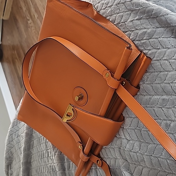 ANTONIO MELANI gold tone hand bag - Picture 4 of 10